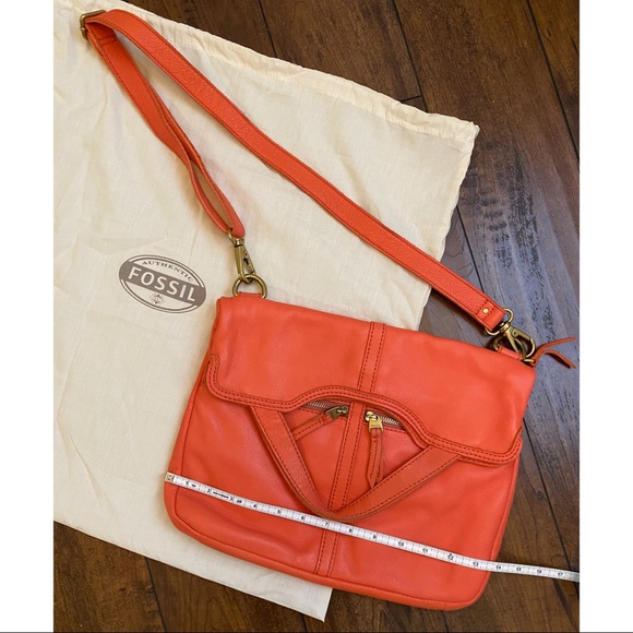 Fossil Erin Foldover Leather Tote in Coral - Picture 3 of 10
